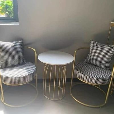 Table basse en marbre+chaises